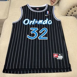 Authentic Orlando Magic Basketball Jersey. #32. Player: Shaq O’Neal. Size XL
